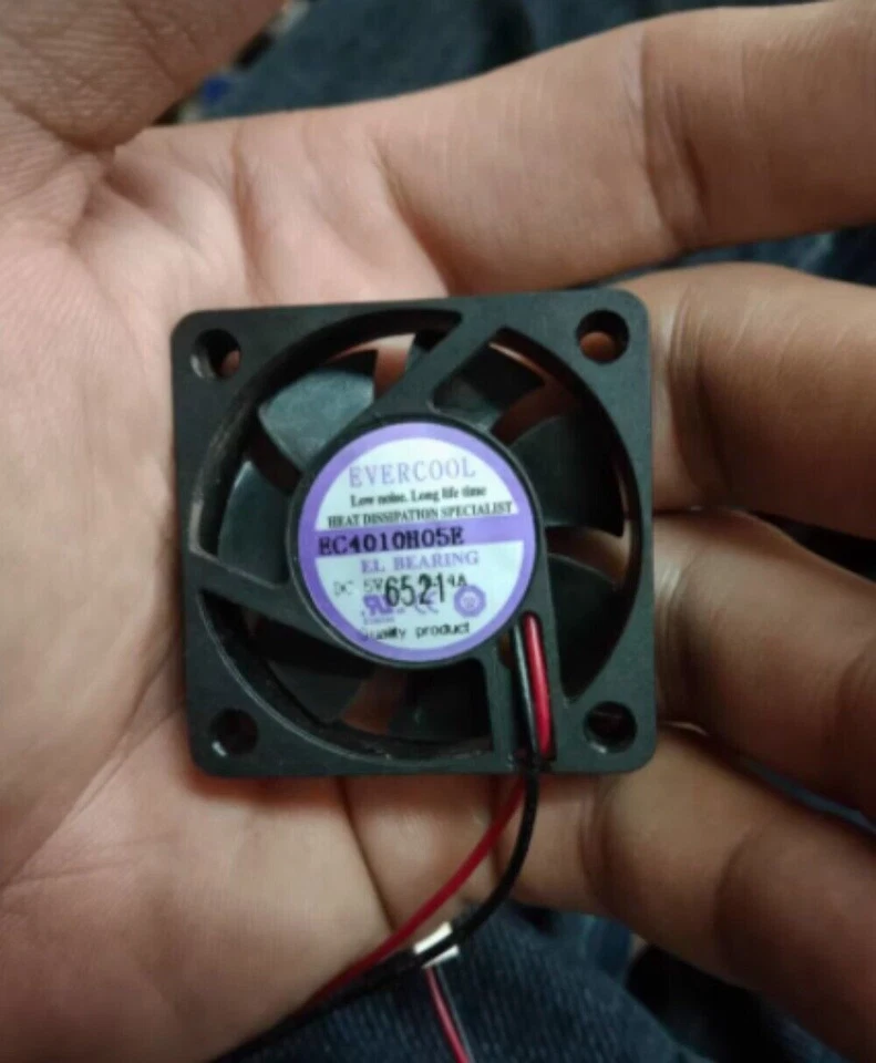 EVERCOOL EC4010H05E 4010 DC 5V 0.14A cooling fan - Image 1 of 4