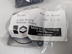 MCM 50-1095 L-Pad Midrange Housing - Picture 1 of 5