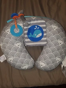 Boppy Nursing Pillow With Polar Bear Print & Attached Baby Book & Teether - Picture 1 of 4