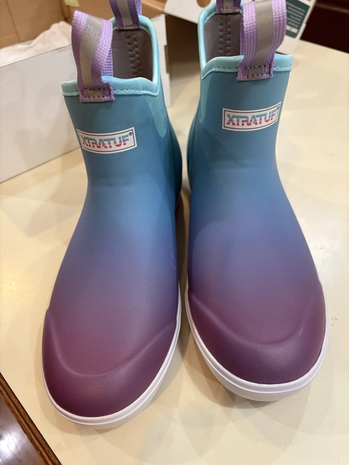 Xtratuf Women's Ankle Deck Boot Blue Aurora Size 9