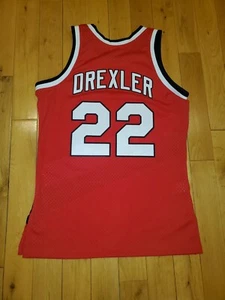 Mitchell & Ness Clyde Drexler 84-85 PORTLAND TRAILBLAZERS NBA Swingman JERSEY M - Picture 1 of 16