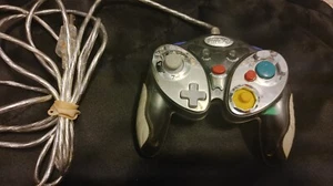 Intec G5005 Purple Razor Mini Controller Nintendo GameCube Wired Programmable - Picture 1 of 2