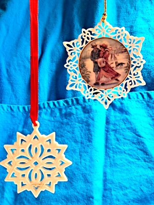 2 LENOX Christmas Ornaments Double Sided Porcelain Hanging Snowflakes - Image 1 of 4