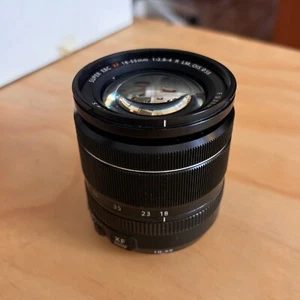 Fujinon Super EBC XF 18-55mm f/2.8-4 R LM OIS 58mm Lens + Lens Hood and Cap - Picture 1 of 5