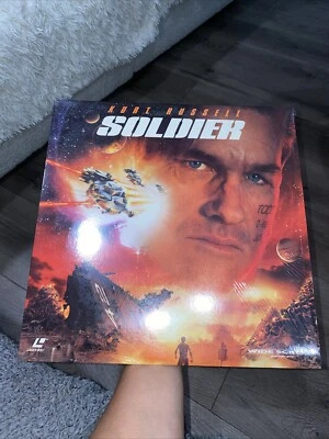 Soldier - Laserdisc  (1998) Kurt Russell Wide screen edition - Image 1 of 4