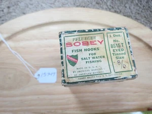Vintage Pflüger Sobey 8/0 fishing lure or bait hook box (lot#15747) - Picture 1 of 4
