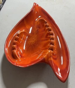 California Pottery Leaf Shaped Ashtray/Candy / Trinket/ Server .Collectable - Picture 1 of 8