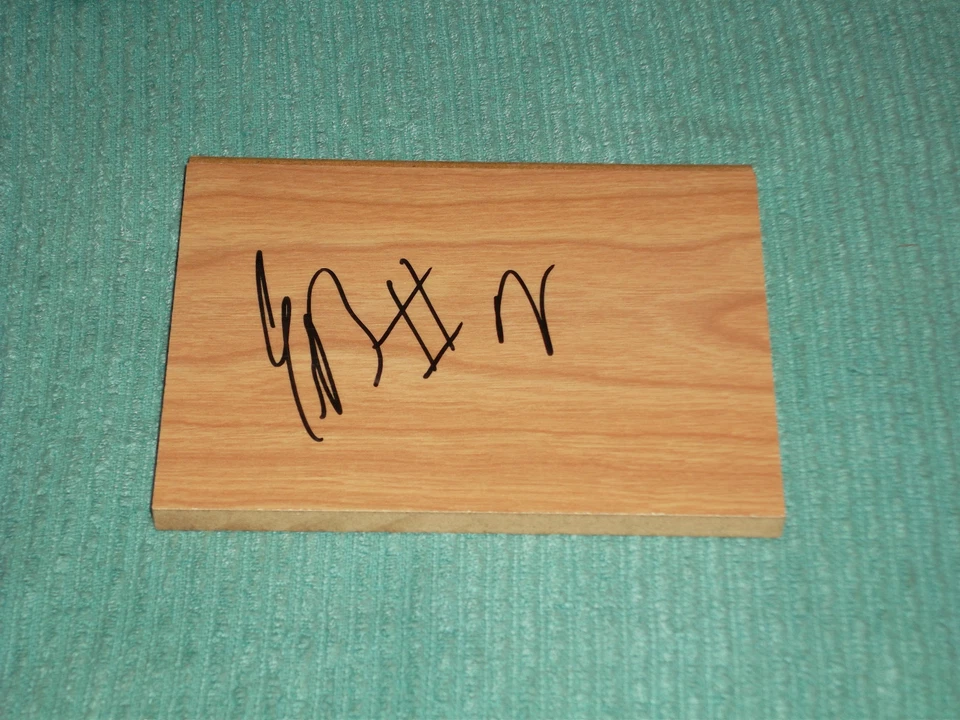 Tablero de piso firmado a mano Eric Bledsoe NBA Los Angeles Clippers baloncesto Foto 1 de 1