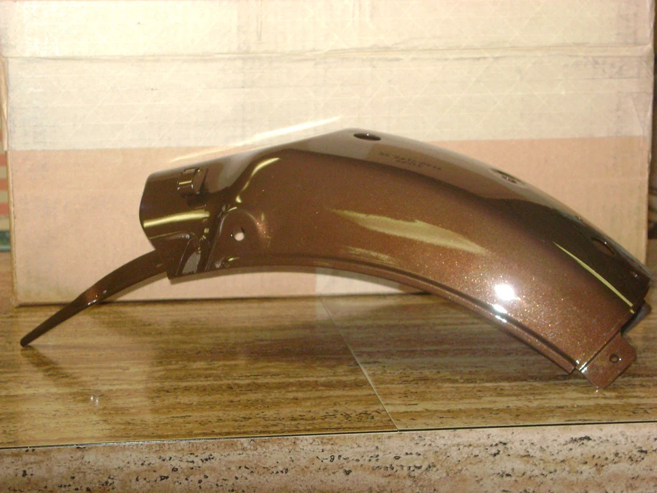 Nuevo de Lote Antiguo 1982 1983 Honda Goldwing Aspencade Guardabarros Trasero A - Sorrel Brown Metálico  Foto 1 de 1