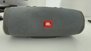 JBL Charge 4 Bluetooth Lautsprecher wasserfest - Khaki Olive mit Hülle - Bild 1 von 14