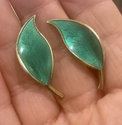 PENDIENTES DAVID DIFFERENTEN Noruega PLATA ESTERLINA 925 ESMALTE VERDE HOJA, VINTAGE Foto 1 de 4