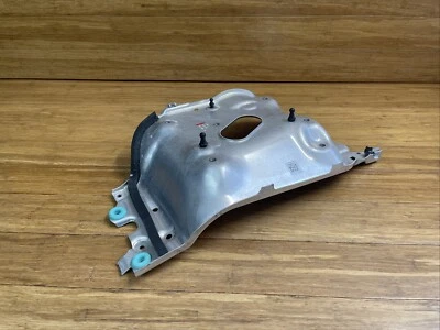 Protector contra salpicaduras protector contra salpicaduras para motor BMW 850i G16 2017-2024 OEM genuino Foto 1 de 4