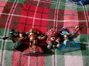  Lot Of 4 Skylanders Activision  Collectable Action Figures - Picture 1 of 3