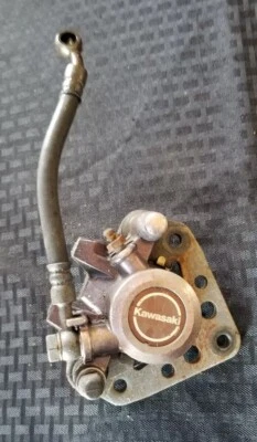 Pinza de freno delantera Kawasaki GPZ750 1984 ♻️ Foto 1 de 4