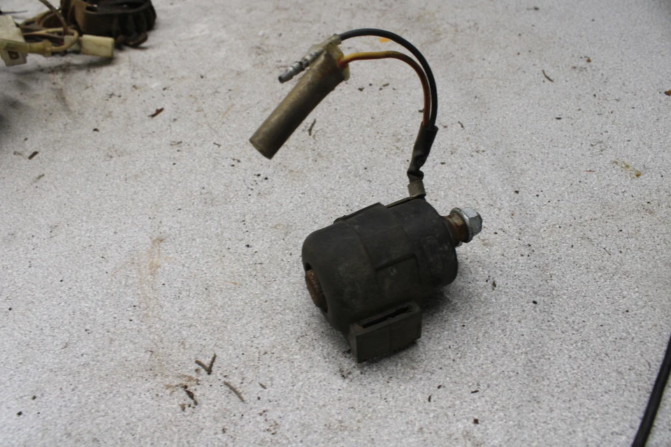 Kawasaki 750 CSR KZ750M 1982 motor arranque solonoide C1-2923.fo Foto 1 de 4