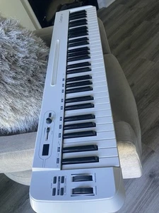 Samson Carbon 61 USB MIDI Controller Keyboard USB - Picture 1 of 5