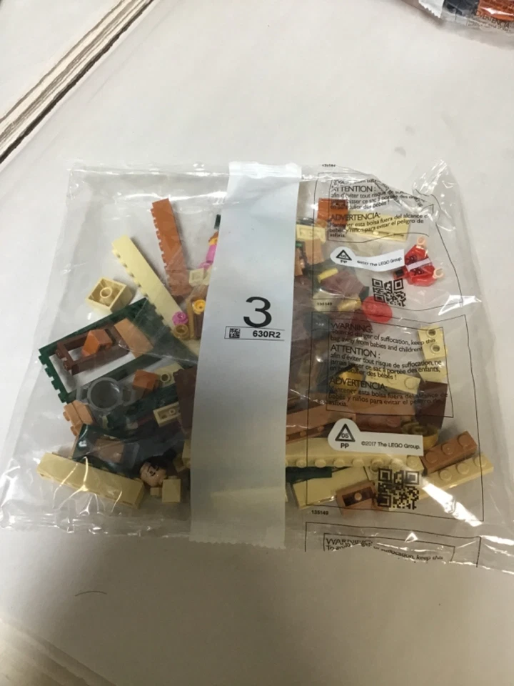 LEGO 21319 Ideas Friends Series Central Perk Building Set Sealed Bag #3 joey - Image 1 of 1