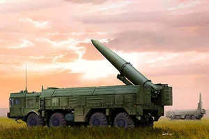 Trumpeter 1/35 Trumpeter Russian 9P78-1 TEL for 9K720 Iskander-M Rocket Launch S - Picture 1 of 1