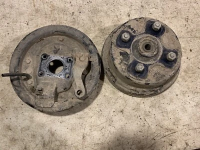 Yamaha Timberwolf 250 1995 yfb250 2x4 OEM conjunto de buje de freno delantero derecho 34 Foto 1 de 4