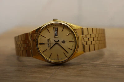Vin SEIKO KING Quartz Mens 4823-8110 Watch St.Steel Gold Plated Day Date New Bat - Image 1 of 4