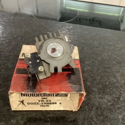 Válvula amortecedora CA Ford Maverick Nos 1970 DODZ-19B888-A - Imagem 1 de 3