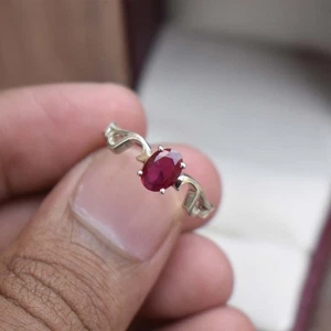 925 Sterling Silver  Lab Created Ruby Ring Handmade Ring Size 7.75 - Picture 1 of 7