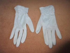 ladies VINTAGE welsmere empire pale grey Wrist Gloves Size 6.5 - Picture 1 of 6