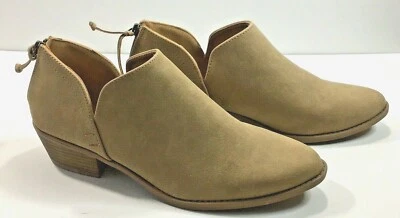 New Qupid Womens Size 10 Ankle Booties Tan Suede Stack Heel Back Zipper Cutout - Image 1 of 4