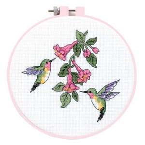 Abmessungen Kreuzstich-Kit mit Reifen: Learn-a-Craft: Kolibri Duo - Bild 1 von 3