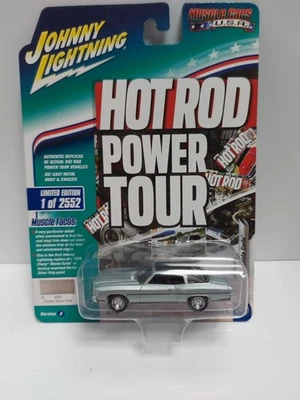 Johnny Lightning 1:64 Hot Rod Power Tour 1966 Chevy Nova SS Ermine White - Image 1 of 2