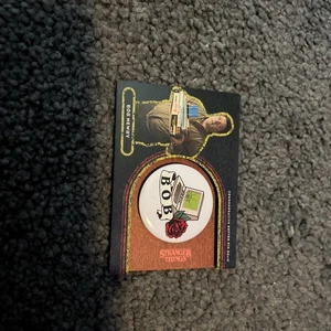 2019 Topps Stranger Things Welcome To The Upside Down Orange / 50 Bob Newby - Picture 1 of 2