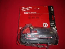 48-11-1815 Milwaukee Tool M18 18 V 27 WH REDLITHIUM Battery with Fuel Indicator