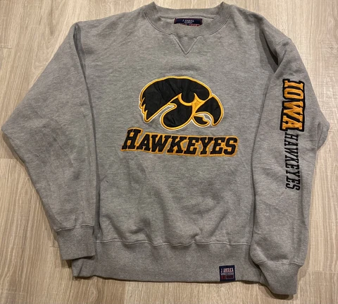 Vintage University Of Iowa Hawkeyes Crewneck Sweatshirt Embroidered Patch Sz XL Cover