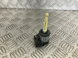 Réglage hauteur phare - Référence : 6NM008944-13 - Imagen 1 de 3