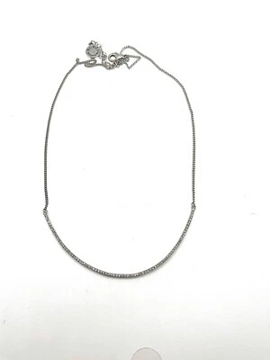 Collar Colgante BCBGeneration Cristal Tono Plata Forma Semicírculo  Foto 1 de 4