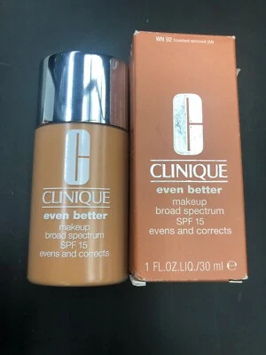 CLINIQUE ~ EVEN BETTER GLOW LIGHT REFLECTING MAKEUP ~ WN 92 TOASTED ALMOND - Image 1 of 2
