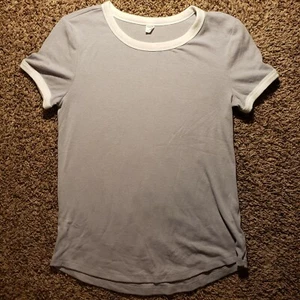 Camiseta para mujer Old Navy talla mediana activa gris plata top algodón - Imagen 1 de 7