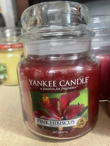 Yankee Candle Pink Hibiscus - Medium Jar - Picture 1 of 3