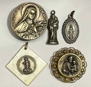 Europa altes Lot x5 Hl. Therese, Josef (Statue & Brosche) Wunderbare Jungfrau Maria - Bild 1 von 10