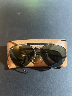 Gafas de sol Ray Ban Outdoorsman negras de aviador de colección Bausch & Lomb EE. UU. con estuche Foto 1 de 4