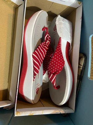 Usado 1X Usado en Excelente Condición Cloudsteppers Clarks Arla Glison Rojo Rayas Lunares Tanga EE. UU. 7M Foto 1 de 4