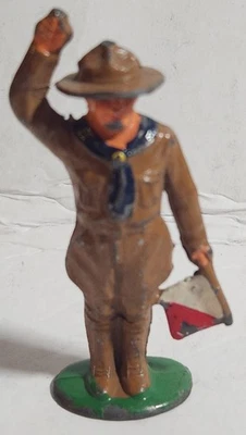 BARCLAY VINTAGE LEAD SCOUT LEADER WITH SEMIPHORE FLAG #803 HTF 1930s  #A2 - Image 1 of 4