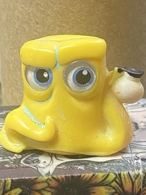 Disney Doorables Reveal Serie 7 Amarillo Hank Mini Figura Juguete Miniatura Foto 1 de 3