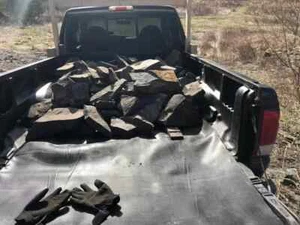 Truck Bed Cargo Unloader 2000 lbs Capacity Heavy Duty Easy Sheet Roller Crank - Picture 1 of 4