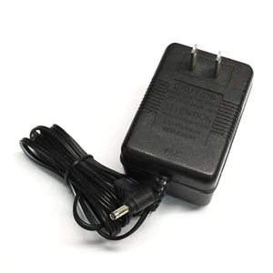 U070100D3001 AC Adapter Power Supply Wall Charger Transformer Output 7V 1000mA - Picture 1 of 1