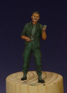 One US Soldier Vietnam War from Masterbox 35185 ProBuilt & Painted 1/35scale - Picture 1 of 4