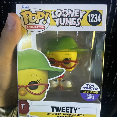 2023 SDCC Funko Pop Looney Tunes TWEETY And BUGS BUNNY Official StickeR BUNDLE Cover