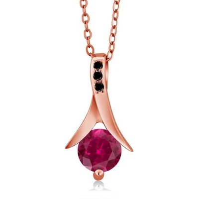 Colgante de plata enchapado en oro rosa de 18 quilates diamante negro rubí creado de 1,05 quilates con Foto 1 de 3