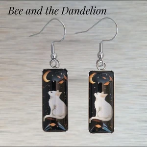 White Cat With Moon and Stars Glass Cabochon Silver Tone Dangle Earrings - Picture 1 of 6