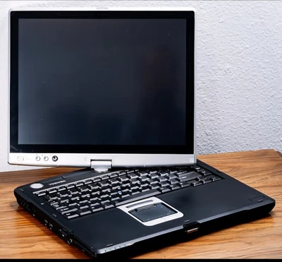 Versátil Toshiba Tecra M4 - Perfecto para artistas y diseñadores Foto 1 de 4